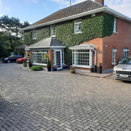 Butterhouse بيت ضيافة *